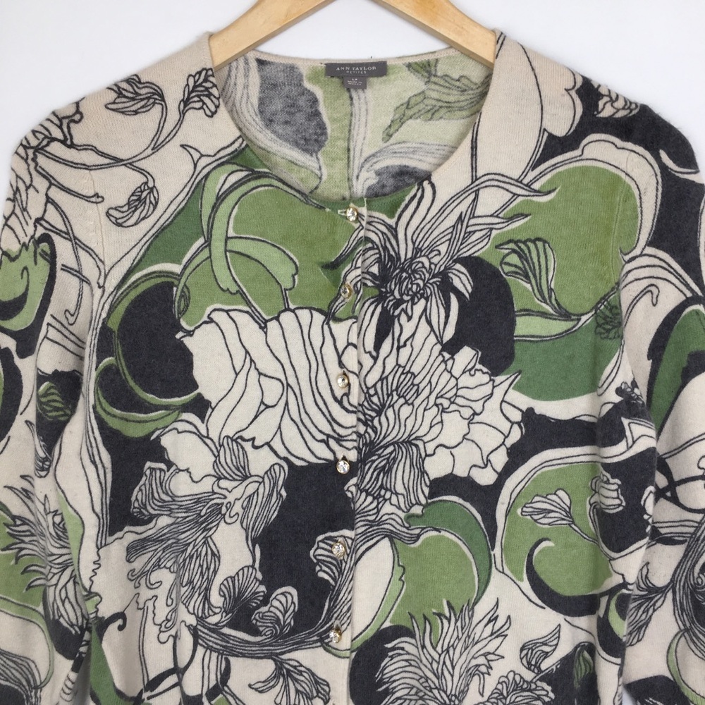 Ann Taylor Lambswool Angora Blend Cardigan Sweater Green Floral Women’s Size LP - Picture 3 of 11